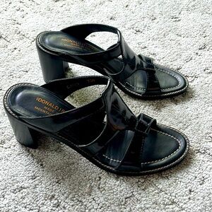 Donald Pliner “Caren” Black Sandals